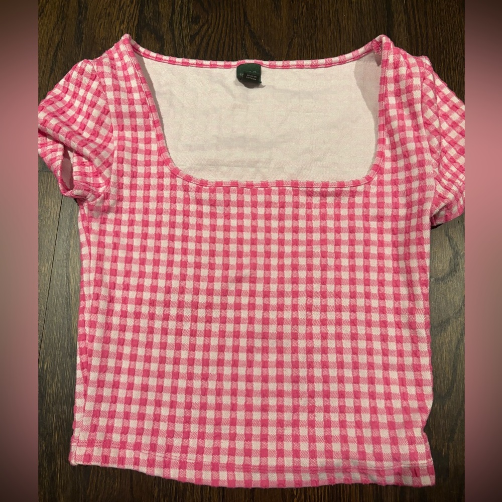 pink and white square neck